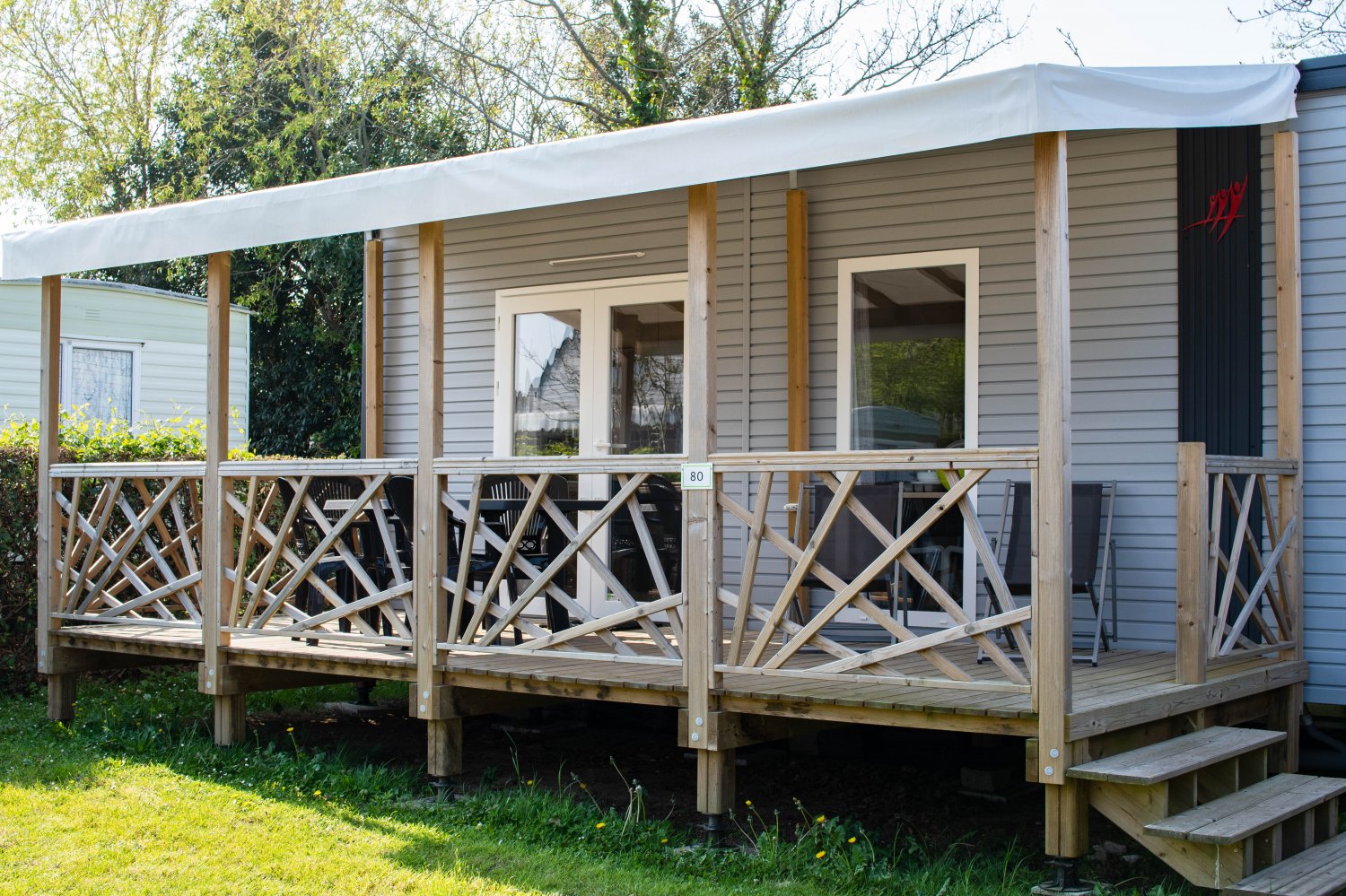 Mobil-home confort + 2 chambres (4 personnes)